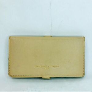 Adrienne Vittadini Wallet in Bone